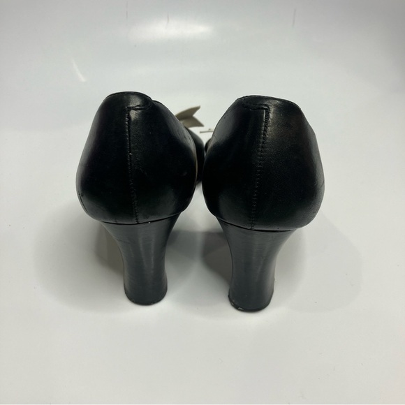 Loft black & cream leather bow pumps size 8.5 - Picture 4 of 7